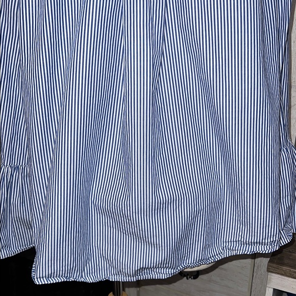 Caslon Blue and White Graphic Bell Sleeve Blouse stripped and boho style - Picture 9 of 12